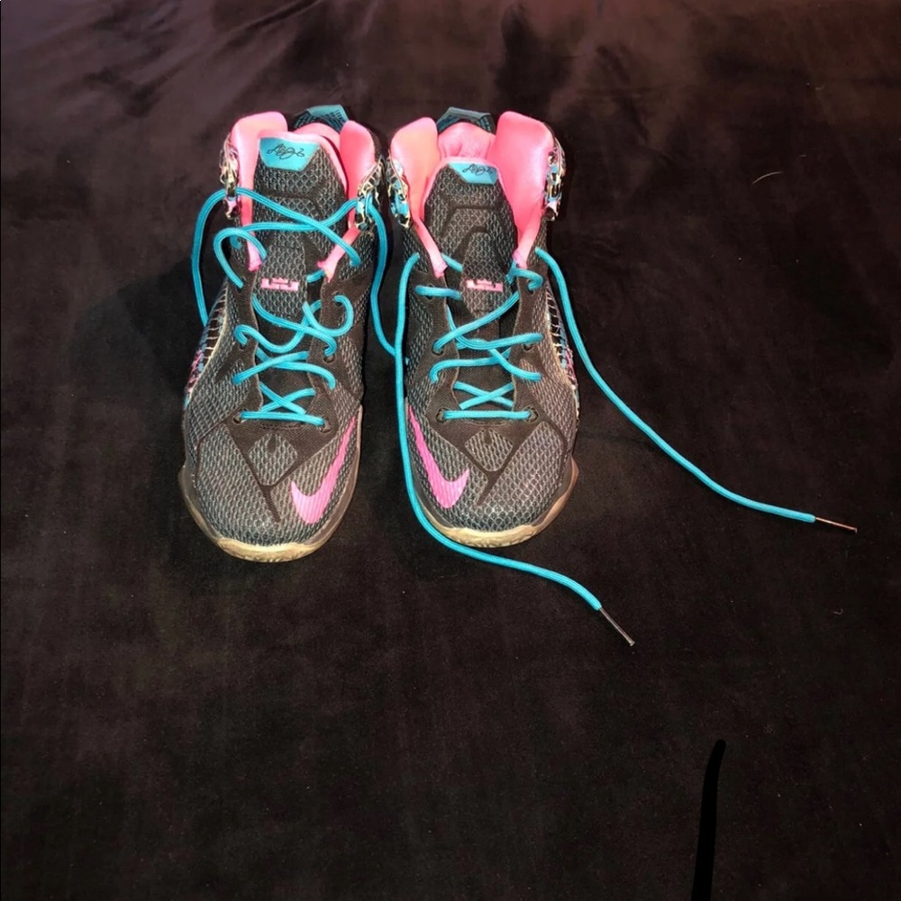 Lebron 12